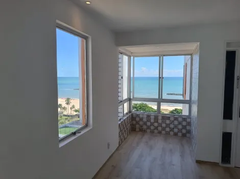 Excelente apartamento com vista mar localizado em Candeias, com 76,11 de área útil. 

Imóvel nascente possui varanda, sala para dois ambientes, dois quartos, lavabo, banheiro social, cozinha, quarto e banheiro de serviço, área de serviço e uma vaga de garagem coberta.

O edifício dispõe de portaria 24hs, bicicletário, playground e gás encanado.

Agende sua visita!