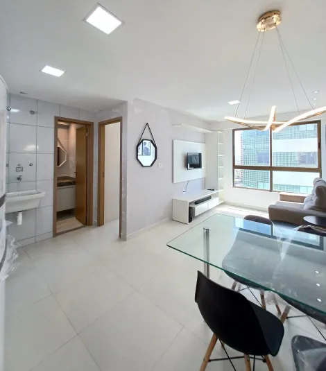 Excelente apartamento mobiliado, localizado em Barra de jangada, com 33,48m² de área construída!

O imóvel possui sala para dois ambientes, um quarto, cozinha/área de serviço, banheiro social e uma vaga de garagem.

O edifício possui ampla área de lazer contendo piscina adulto e infantil, playground, área fitness, churrasqueira, espaço gourmet, salão de festa, salão de jogos, portaria e portão eletrônico. 

Agende sua visita!