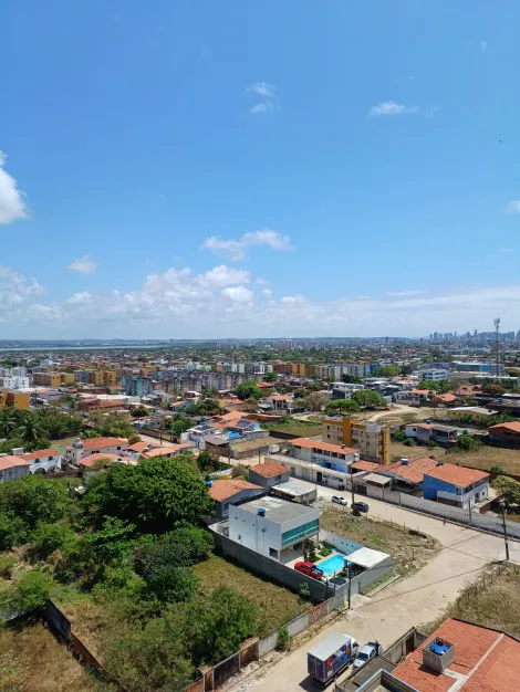 Excelente apartamento mobiliado, localizado em Barra de jangada, com 33,48m² de área construída!

O imóvel possui sala para dois ambientes, um quarto, cozinha/área de serviço, banheiro social e uma vaga de garagem.

O edifício possui ampla área de lazer contendo piscina adulto e infantil, playground, área fitness, churrasqueira, espaço gourmet, salão de festa, salão de jogos, portaria e portão eletrônico. 

Agende sua visita!