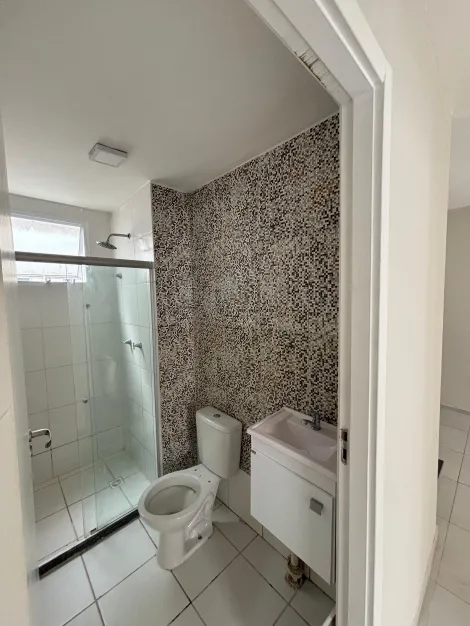 Excelente apartamento localizado em Camaragibe com 41,67m² e área útil.

O imóvel possui sala para dois ambientes, 2 quartos , 1 wc social, cozinha, área de serviço e 1 vaga de garagem.

O condomínio dispõe de salão de festas, sala de jogos, churrasqueira, academia, mini mercado, câmeras de segurança, gás encanado, portaria 24h.

Agende sua visita!