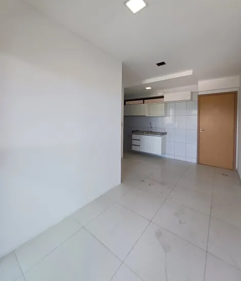 Excelente flat localizado no bairro da Boa Vista, com 31,40m² de área útil.

O imóvel possui varanda, sala para dois ambientes, um quarto social, banheiro social, cozinha e uma vaga de garagem.

O edifício dispõe de piscina, área para crianças, salão de festas, salão de jogos e portaria 24hs. 

Agende sua visita e venha conhecer!