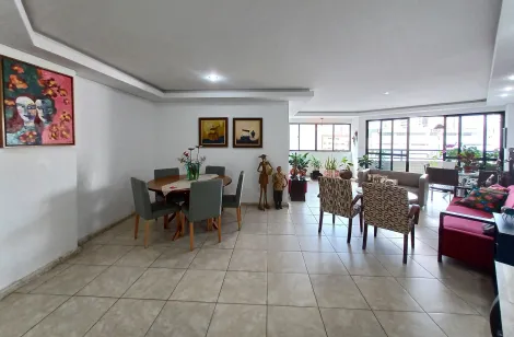 Excelente apartamento localizado em Boa Viagem, com 164,83m² de área útil.

O imóvel possui varanda, sala para dois ambientes, quatro quartos sendo um suíte, banheiro social, cozinha, área de serviço, quarto e banheiro de serviço e três vagas de garagem sendo duas cobertas. 

O edifício dispõe de academia, playground. salão de festas e salão de jogos. 

Agende sua visita!