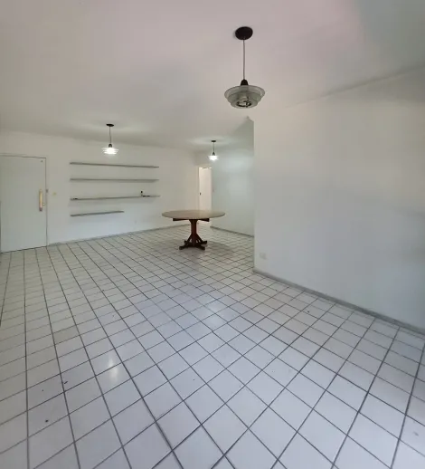 Apartamento de 119,75m² de área privativa com excelente localização, perto da praia de Piedade. 

O imóvel possui varanda, sala para dois ambientes, três quartos sendo um suíte, banheiro social, cozinha, quarto e banheiro de serviço, área de serviço e duas vagas de garagem cobertas. 

O condomínio dispões de campo de futebol, churrasqueira, espaço gourmet, piscina, playground, salão de festa, gás encanado, portaria 24horas, portão eletrônico e mais.

Agende sua visita!