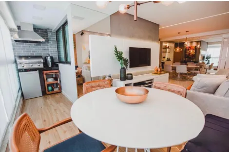 Excelente apartamento localizado em Boa Viagem, 101,29m² de área útil.

O imóvel possui varanda gourmet, sala para dois ambientes, três quartos sendo um suíte, banheiro social, cozinha, área de serviço, quarto e banheiro de serviço e duas vagas de garagem cobertas.

O edifício dispõe de salão de festas, salão de jogos, piscina adulto e infantil, academia, espaço gourmet, espaço kids, campo de futebol, playground, câmeras de segurança, gás encanado, gerador e portaria 24hs.

Agende sua visita!