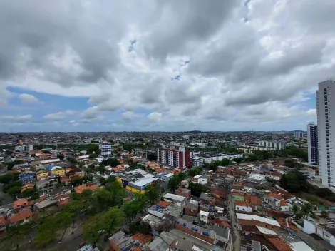 Apartamento de 62,34m² de área privativa com excelente localização no bairro do Rosarinho. 

O imóvel possui varanda integrada à sala para dois ambientes, três quartos sendo um suíte, banheiro social, cozinha, área de serviço, banheiro de serviço e uma vaga de garagem coberta. 

O condomínio dispõe de academia, churrasqueira, espaço gourmet, piscina, playground, salão de festa, salão de jogos, sauna, portaria 24horas, portão eletrônico e mais.

Agende sua visita!