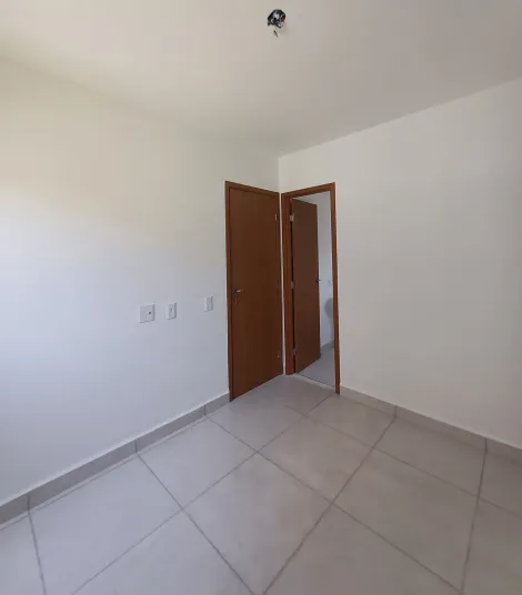 Excelente apartamento localizado no bairro de Candeias, com 52,74 m² de área construída.

O imóvel possui sala para 02 ambientes, 02 quartos sendo 01 suíte, banheiro social, cozinha, área de serviço e 01 vaga de garagem.

O condomínio dispõe portaria 24 horas, gás encanado, portão eletrônico, piscina, espaço fitness e playgroud.

Agende agora sua visita!