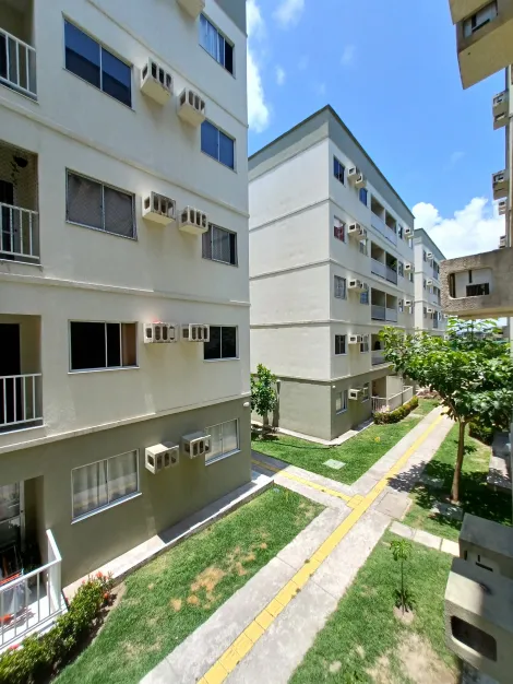 Excelente apartamento localizado no bairro de Candeias, com 47,10m² de área útil.

O imóvel possui varanda, sala para dois ambientes, dois quartos, banheiro social, cozinha, área de serviço e uma vaga e garagem. 

O condomínio dispõe de piscina adulto e infantil, salão de festas, churrasqueira, parquinho, sala de jogos, campo de futebol, brinquedoteca, academia, mini mercado e portaria 24hs.

Agende sua visita!