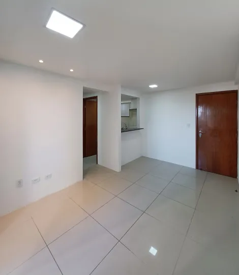 Excelente apartamento de 49,29 m² está localizado no coração de Candeias, oferecendo praticidade e bem-estar. 

O imóvel possui varanda, sala para dois ambientes, dois quartos aconchegantes, um lavabo, um banheiro social, cozinha, área de serviço e uma vaga de garagem privativa e coberta garantindo segurança e comodidade.

O edifício dispõe de área gourmet, academia, piscina, playground, salão de festas, salão de jogos e portaria 24hs.

Agende agora sua visita!