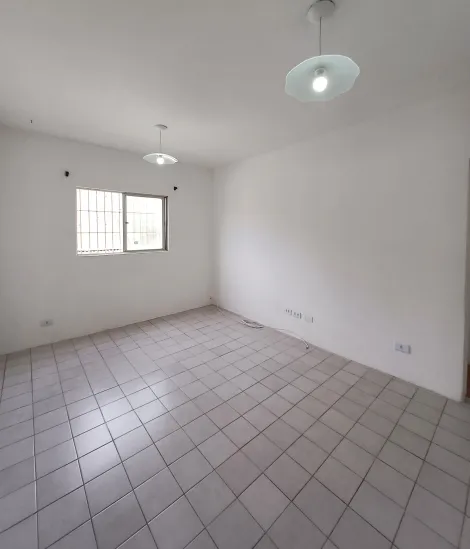 Imóvel com excelente localização no Afogados com 62,38m².

O apartamento dispõe de sala para dois ambientes, dois quartos, wc social, cozinha, área de serviço e 1 vaga de garagem.

Agende sua visita!