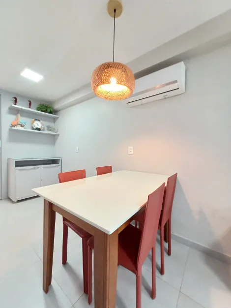 Excelente apartamento mobiliado localizado em Campas/Tamandaré, a apenas 250 metros da Praia do Carneiros.

o imóvel possui 51,83m² de área construída, varanda gourmet com acesso a piscina, sala para dois ambientes, um quarto, cozinha, banheiro, área de serviço e uma vaga de garagem. 

O condomínio dispõe de piscina adulto e infantil, espaço gourmet, espaço kids, academia, playground, gás encanado, portaria 24hrs e portão eletrônico. 

Agende sua visita!