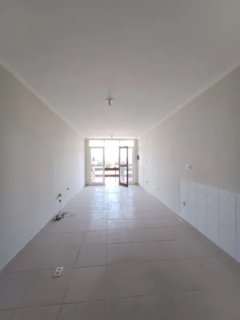 Sala comercial com excelente localização no bairro de Boa Viagem.

Sala ampla com 25m² de área privativa, banheiro e uma vaga de garagem.

Agende agora sua visita!