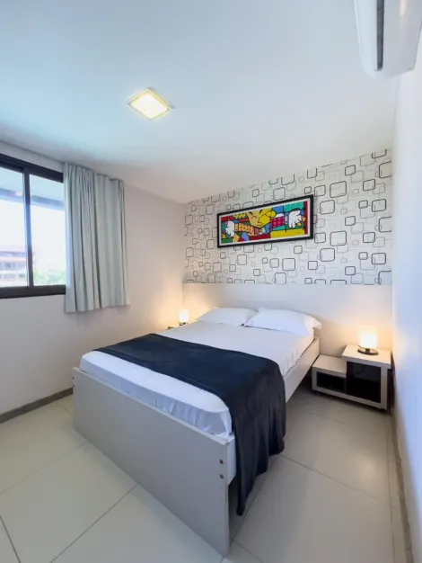 Excelente apartamento totalmente mobiliado localizado em Muro Alto, com 60,83m² de área útil.

O imóvel frente piscina possui varanda, sala para dois ambientes, dois quartos sendo um suíte, banheiro social, cozinha e uma vaga de garagem.

O condomínio dispõe de campo de futebol, churrasqueira, piscina adulto e infantil, playground, quadra poliesportiva, salão de festas e salão de jogos.

Agende sua visita!