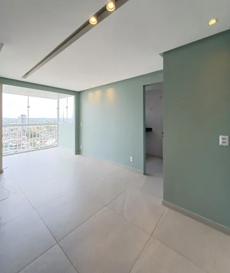 Apartamento com excelente localização na Madalena!
Este imóvel conta com 55m² de área útil e oferece uma estrutura completa, com varanda, sala para dois ambientes, dois quartos (sendo um deles suíte), banheiro social, cozinha, área de serviço.

O condomínio oferece diversas opções de lazer e segurança, incluindo campo de futebol, churrasqueira, academia, piscina adulto, playground, salão de festas, portaria 24 horas e câmeras

Agende sua visita.