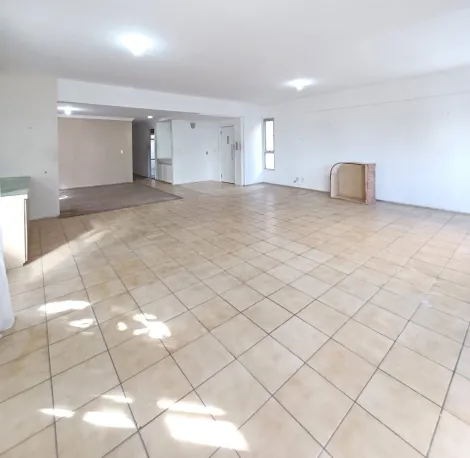 Apartamento de 182,00m² de área privativa, com excelente localização no bairro de Boa Viagem. 

O imóvel possui sala para três ambientes com varanda integrada, três quartos sendo dois suítes e um com closet, banheiro social, cozinha, quarto e banheiro de serviço, área de serviço e duas vagas de garagem cobertas. 

O condomínio dispõe de salão de festa, gás encanado, gerador, portão eletrônico e portaria 24hrs.

Agende sua visita!