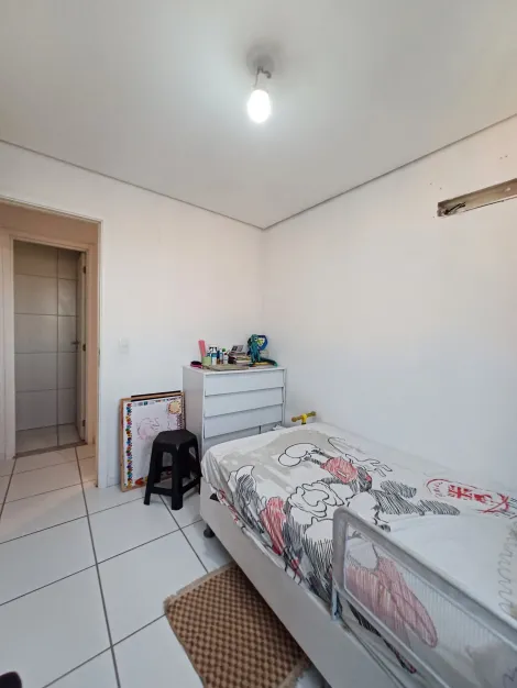 Apartamento com excelente localização em Boa Viagem.

O imóvel possui 46,98m², sala para dois ambientes, wc social, dois quartos, cozinha e 1 vaga de garagem coberta. 

Área de lazer equipada, agende sua visita!