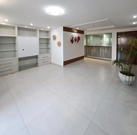 Excelente apartamento localizado em Piedade, com 118,50m² e próximo a Padaria Globo.

O imóvel possui varanda, sala para dois ambientes, 3 quartos sendo 1 suíte com banheira, wc social, cozinha, área de serviço e 2 vagas de garagem.

O edifício dispõe de salão de festas, salão de jogos, piscina adulto e infantil, quadra poliesportiva, churrasqueira, câmeras de segurança, gás encanado, gerador, portão eletrônico, portaria 24hs.

Agende sua visita!