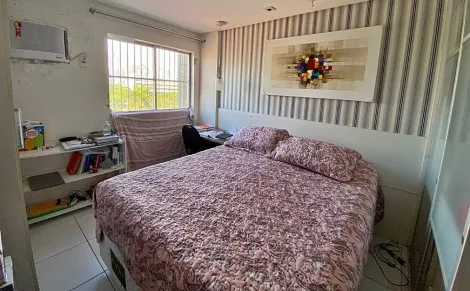 Apartamento com excelente localização no bairro de Boa Viagem, com 90m² de área útil. 

O imóvel possui sala para dois ambientes, três quartos sendo um suíte e um reversível, cozinha, área de serviço e uma vaga de garagem coberta.

O edifício dispõe de portaria 24hs, quatro apartamento por andar e oito andares.

Agende agora sua visita!