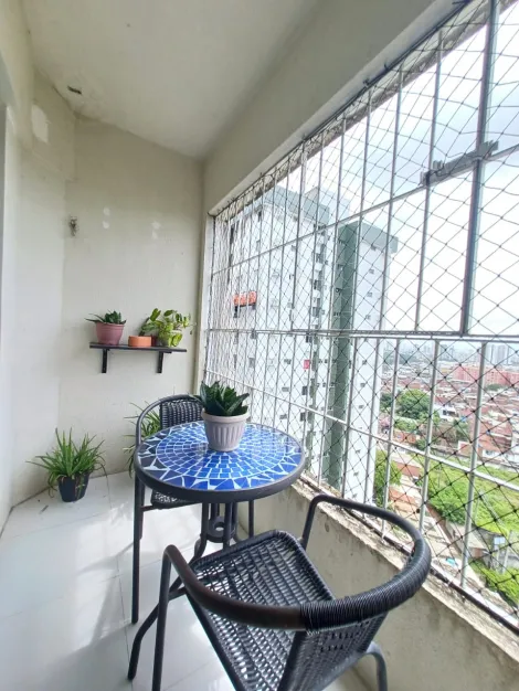 Apartamento com excelente localização na Varzea!

O imóvel possui 62m² de área privativa, varanda, sala para dois ambientes, 2 quartos, 1 wc social, cozinha, área de serviço, wc de serviço e 01 vaga de garagem.

O edifício dispõe de salão de festas, playground, quadra poliesportiva, bicicletário, câmeras de segurança, portaria 24h.

Agende sua visita!